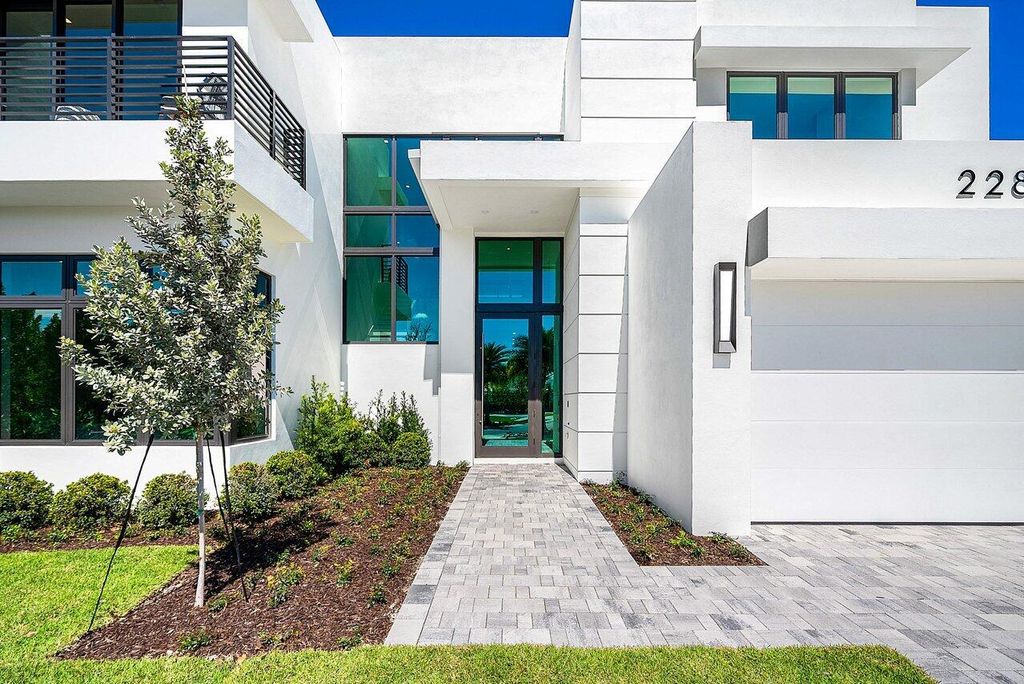 Photo of 2285 Delray Ridge Lane #Lot 8, Delray Beach, FL 33444 (MLS # R11066864)