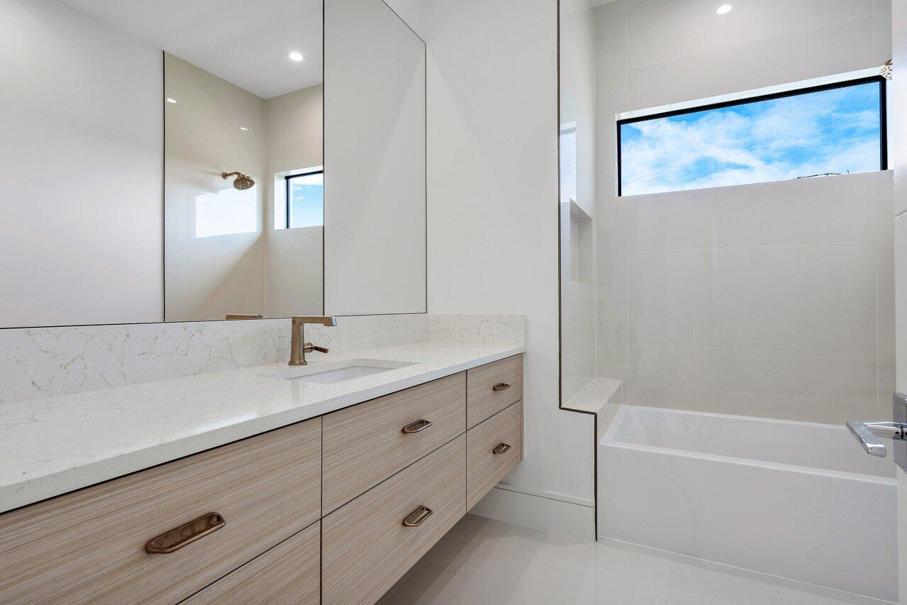 DELRAY RIDGE - Residential