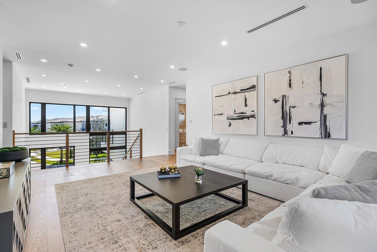 DELRAY RIDGE - Residential