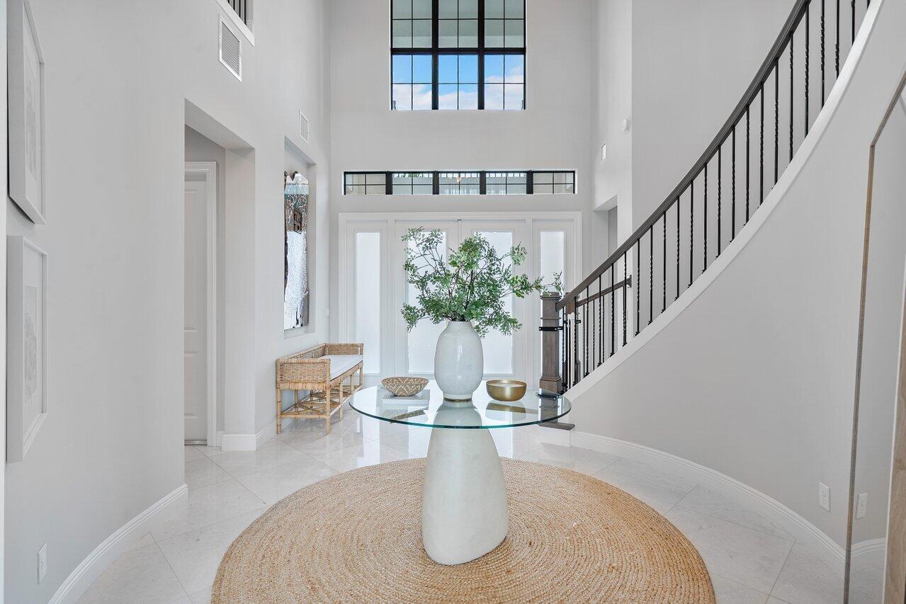 ROYAL PALM POLO - Residential