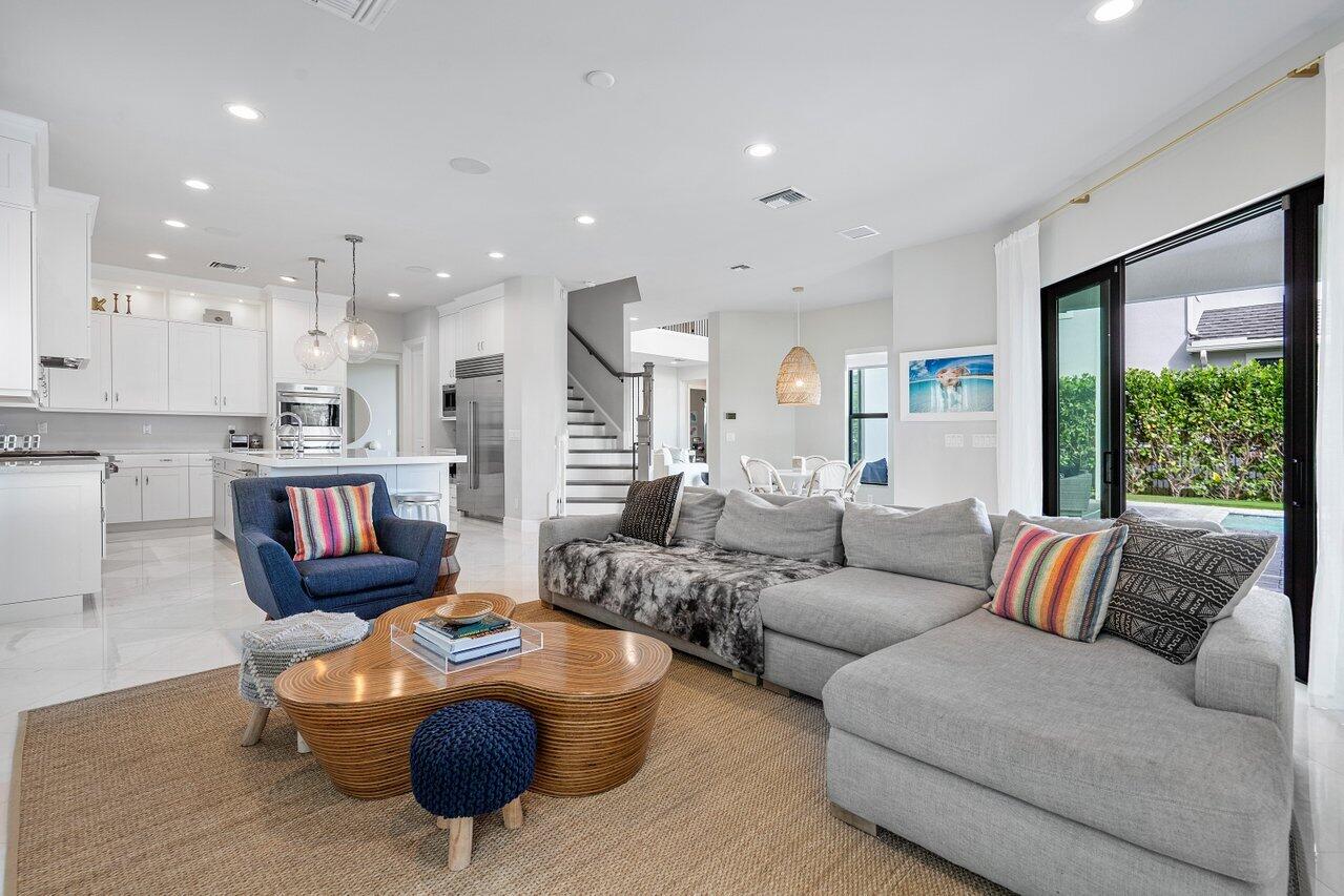 ROYAL PALM POLO - Residential