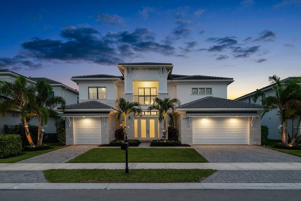 ROYAL PALM POLO - Residential