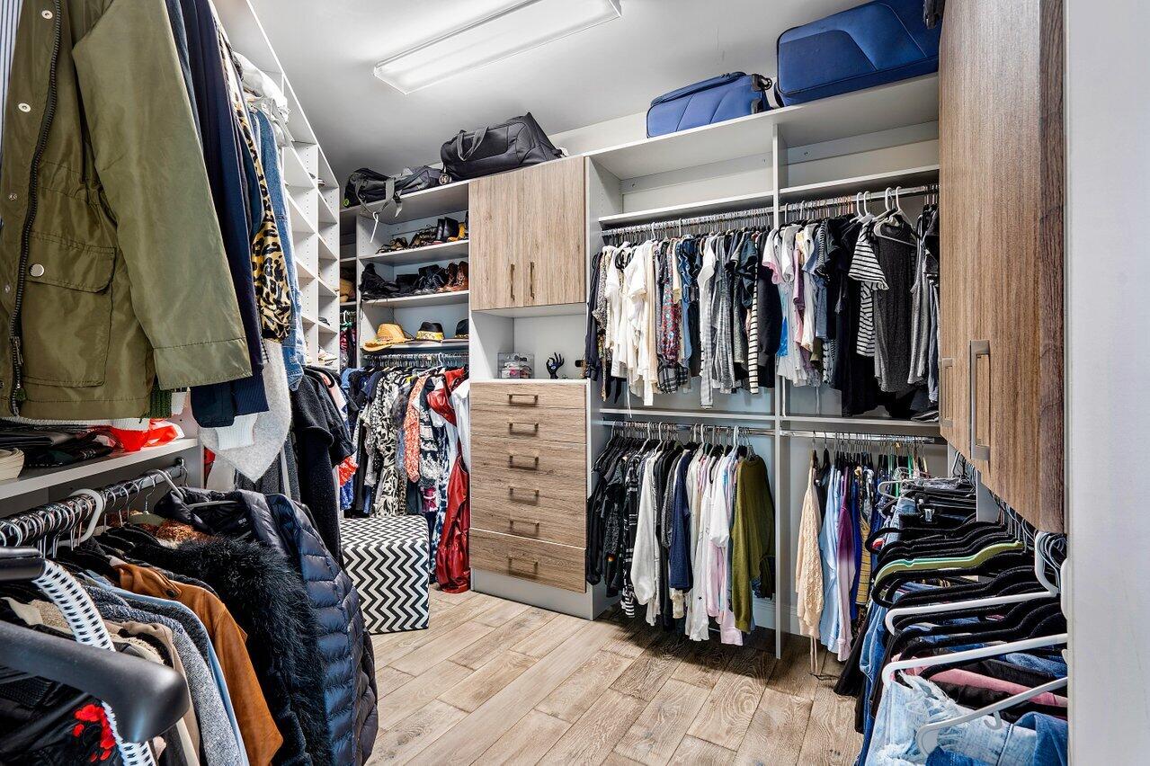 ROYAL PALM POLO - Residential