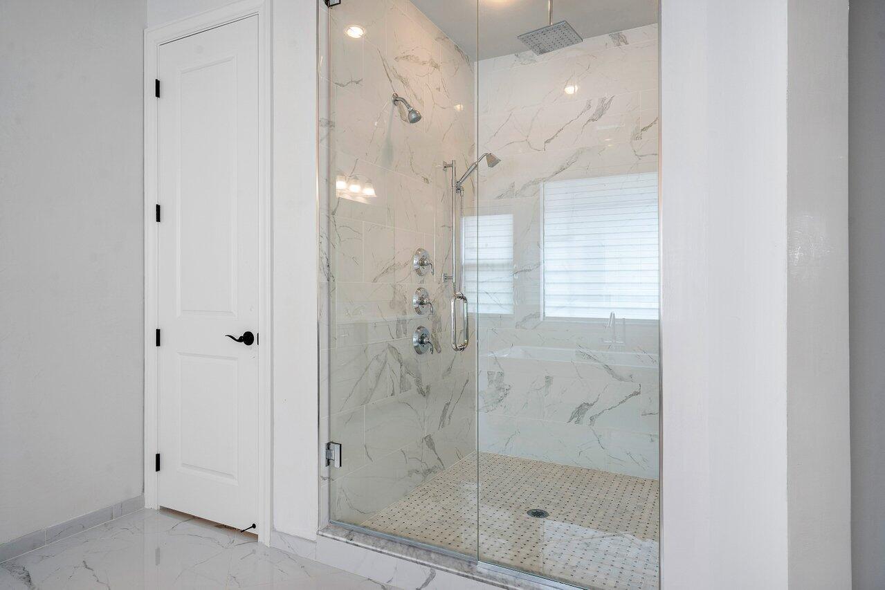 ROYAL PALM POLO - Residential