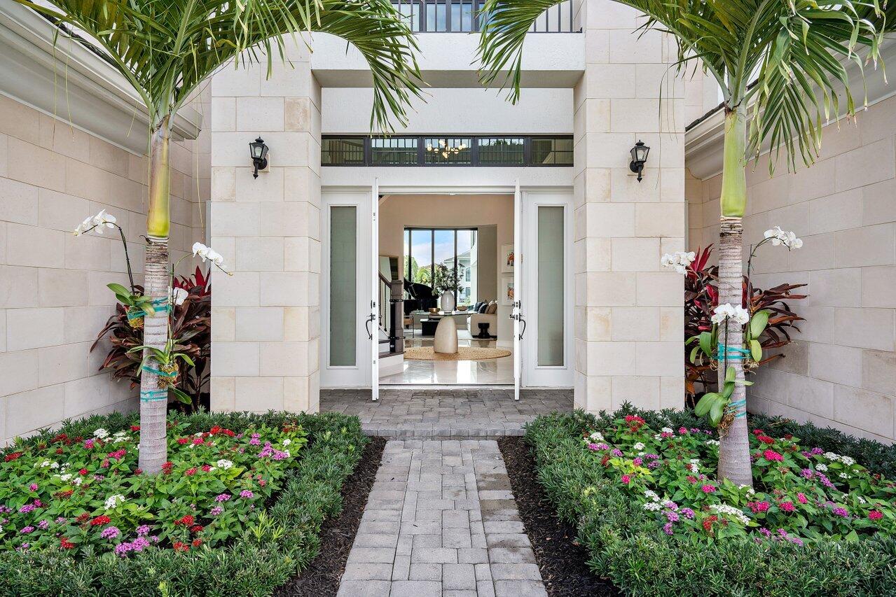 ROYAL PALM POLO - Residential