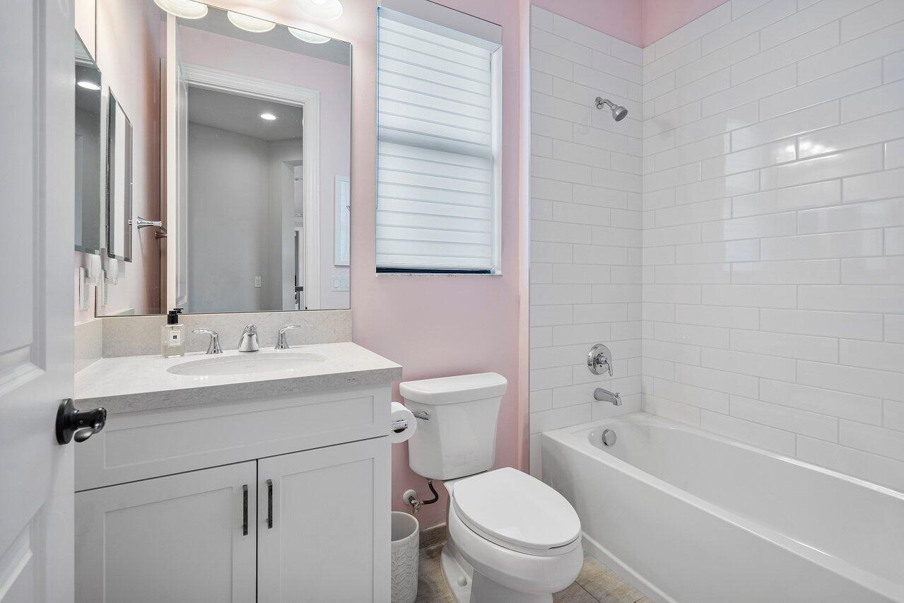 ROYAL PALM POLO - Residential