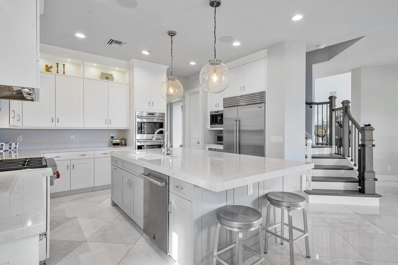 ROYAL PALM POLO - Residential