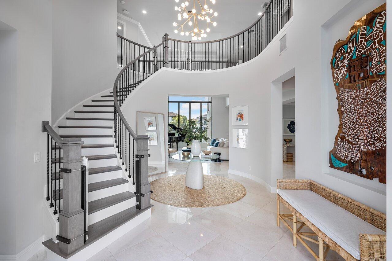 ROYAL PALM POLO - Residential