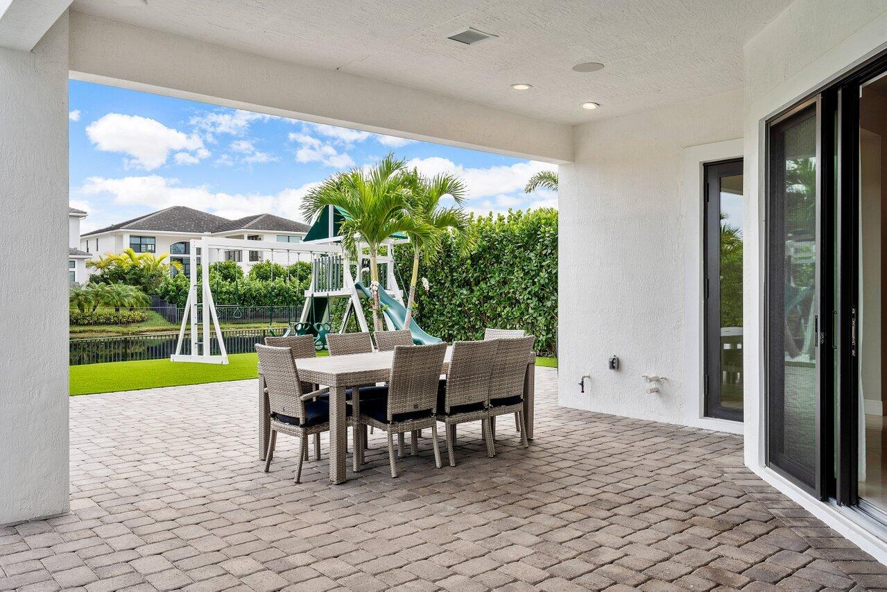 ROYAL PALM POLO - Residential