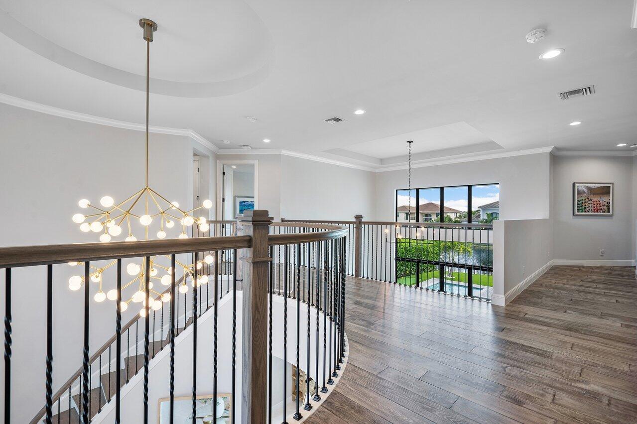 ROYAL PALM POLO - Residential