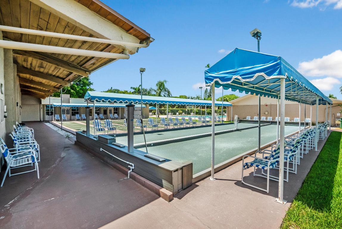 LAKESIDE VILLAGE CONDO 10 - Residential