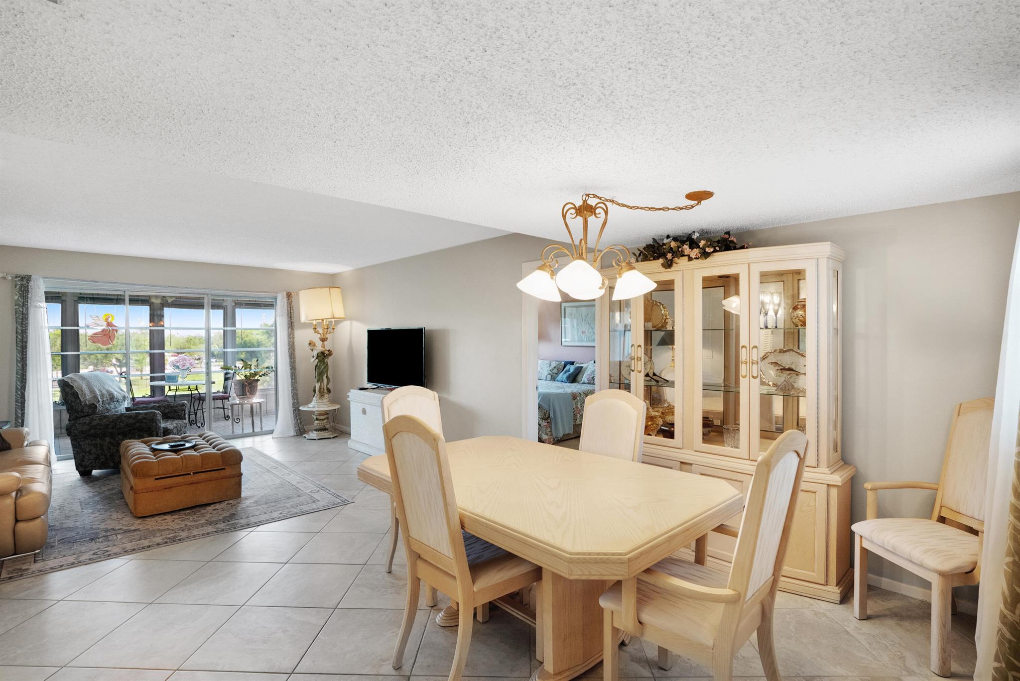 View photos, virtual tours, details... 729 Lori Drive 404