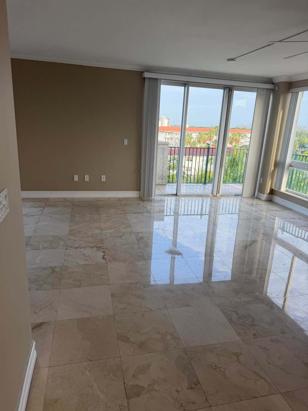 Photo of 9 NE 20TH Avenue #503, Deerfield Beach, FL 33441 (MLS # B26067656)