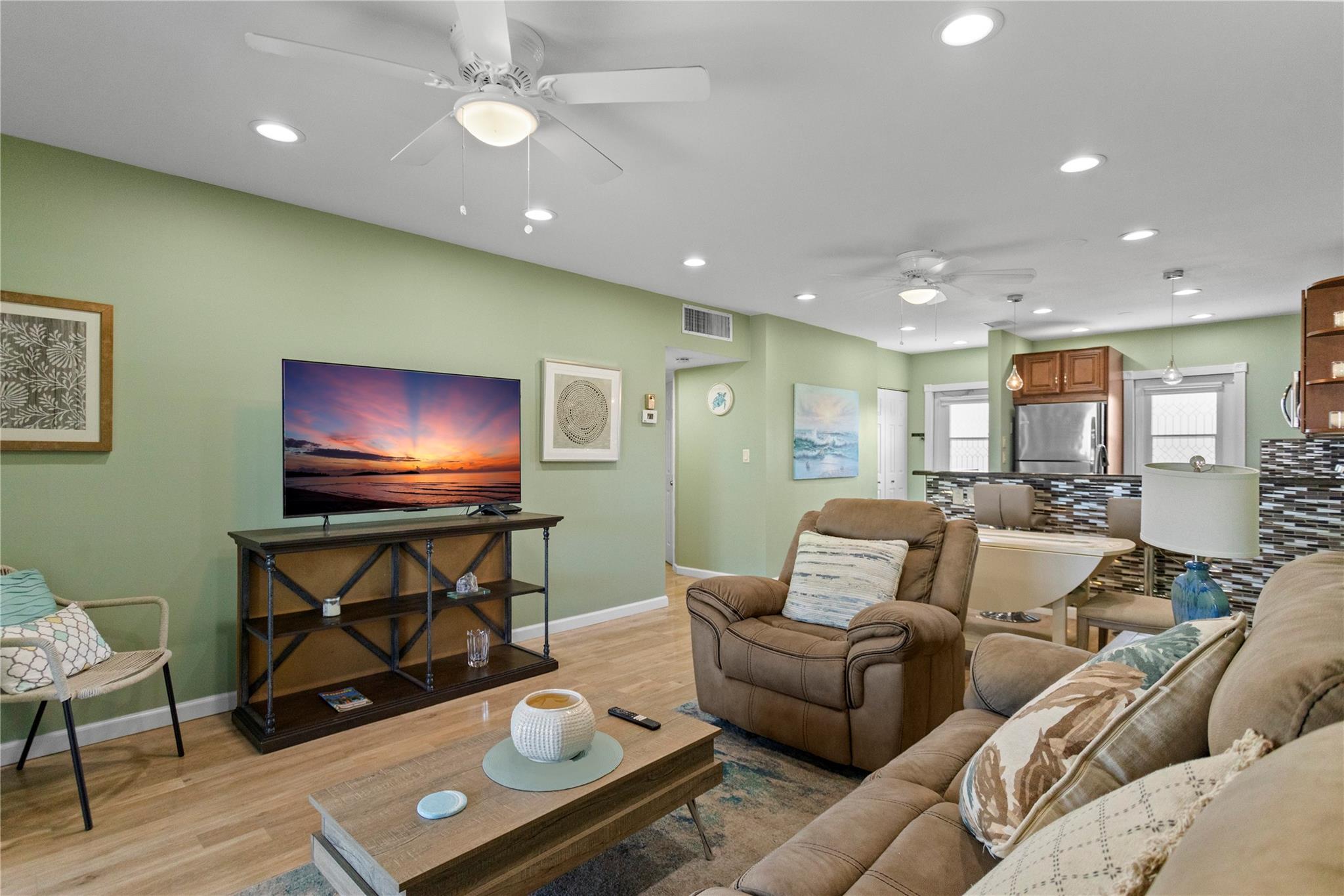 ROSE GARDENS CONDO - Residential