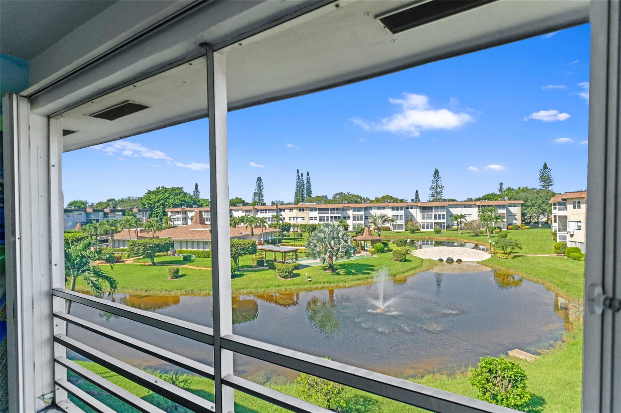 ROSE GARDENS CONDO - Residential