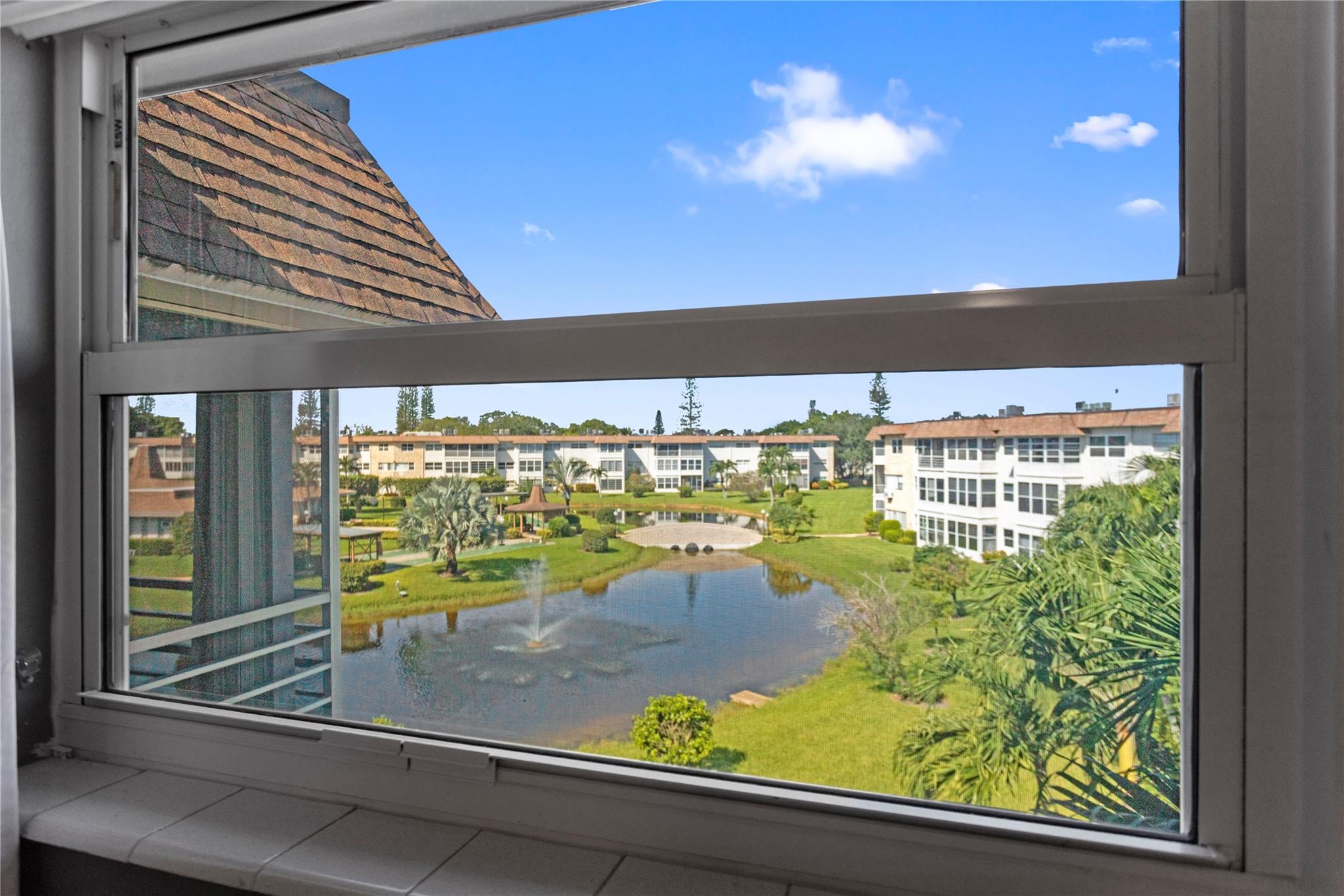 ROSE GARDENS CONDO - Residential