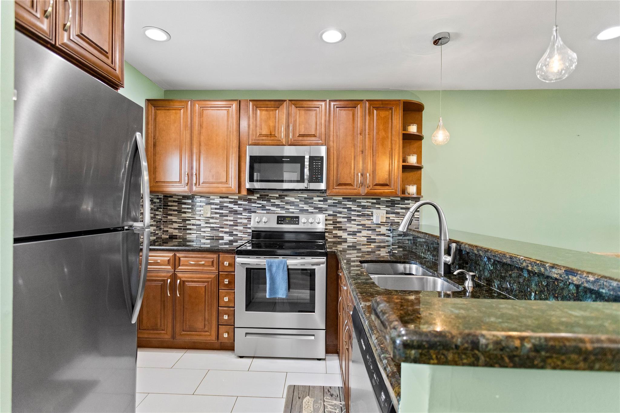 ROSE GARDENS CONDO - Residential