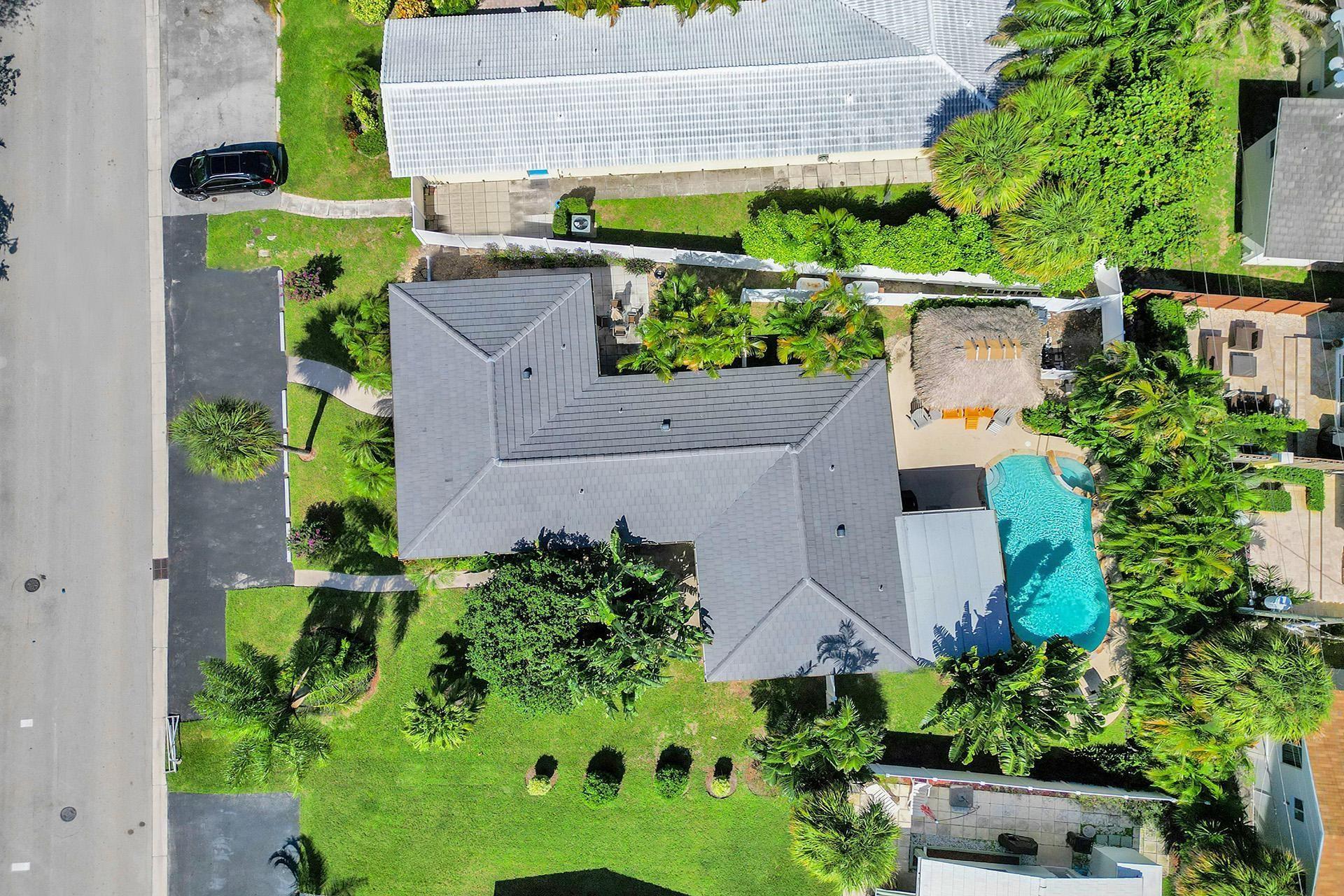 4542 Seagrape Dr