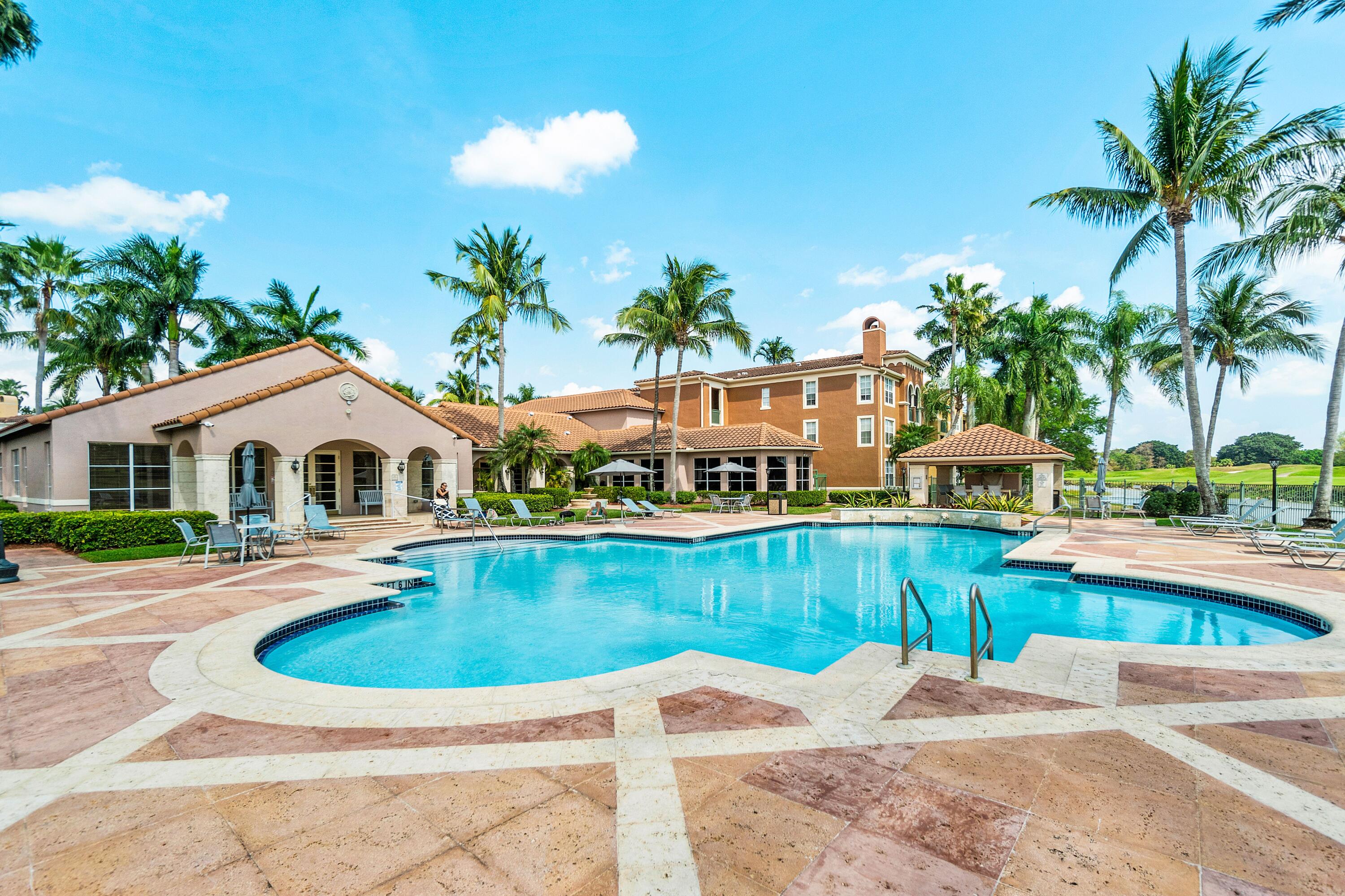 ST ANDREWS AT POLO CLUB CONDO - Residential