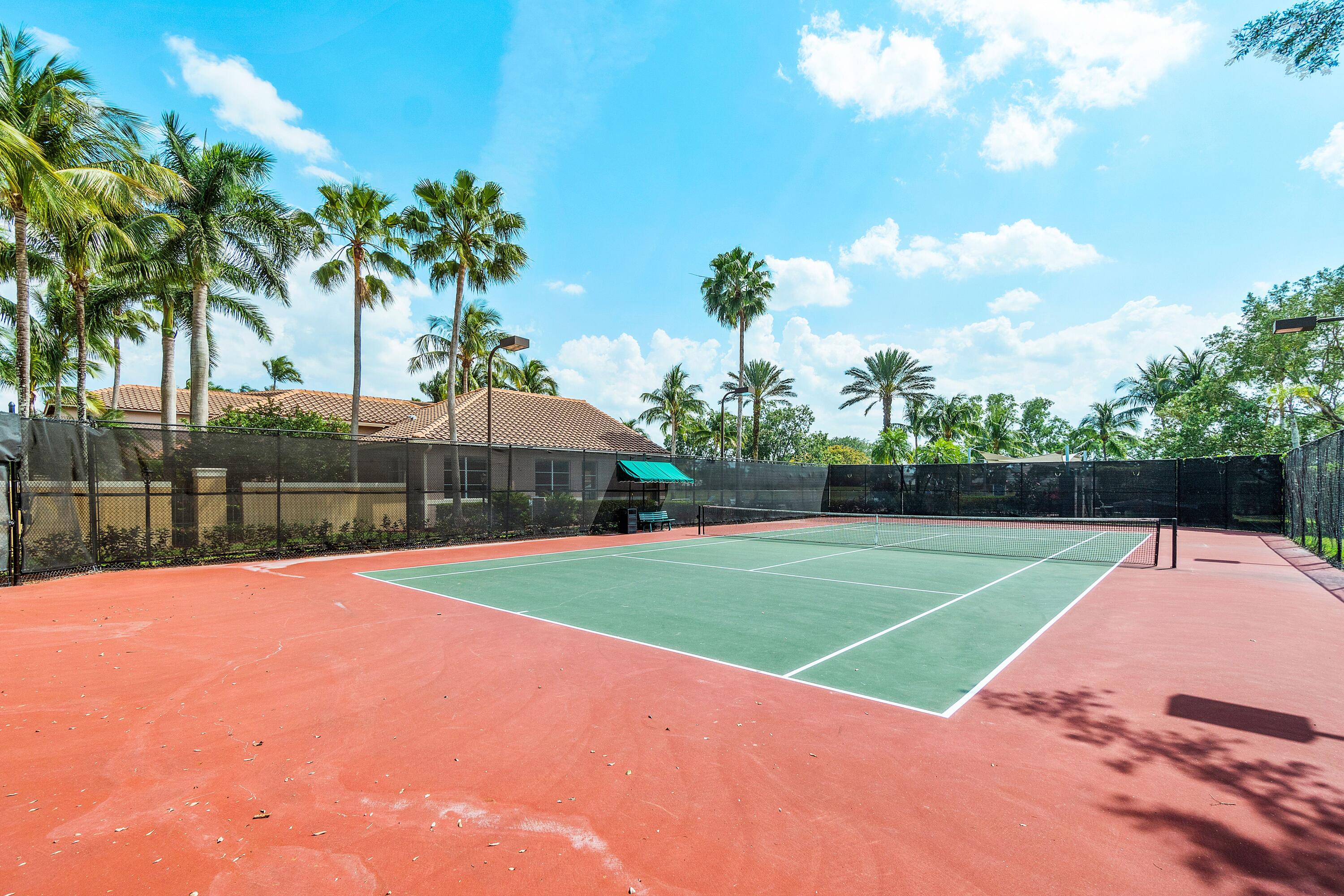 ST ANDREWS AT POLO CLUB CONDO - Residential