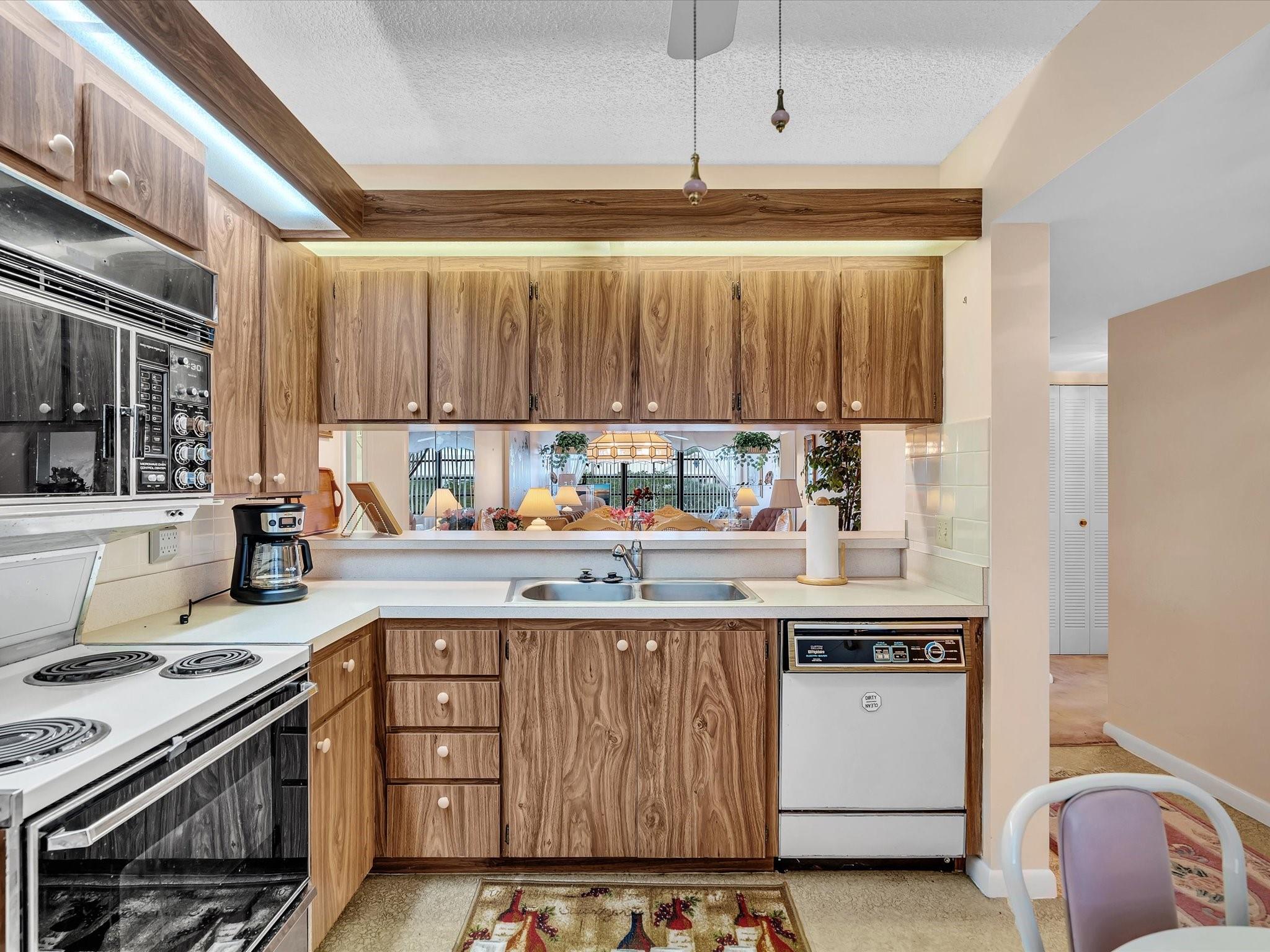 WHITEHALL CONDO AT CAMINO - Residential Lease