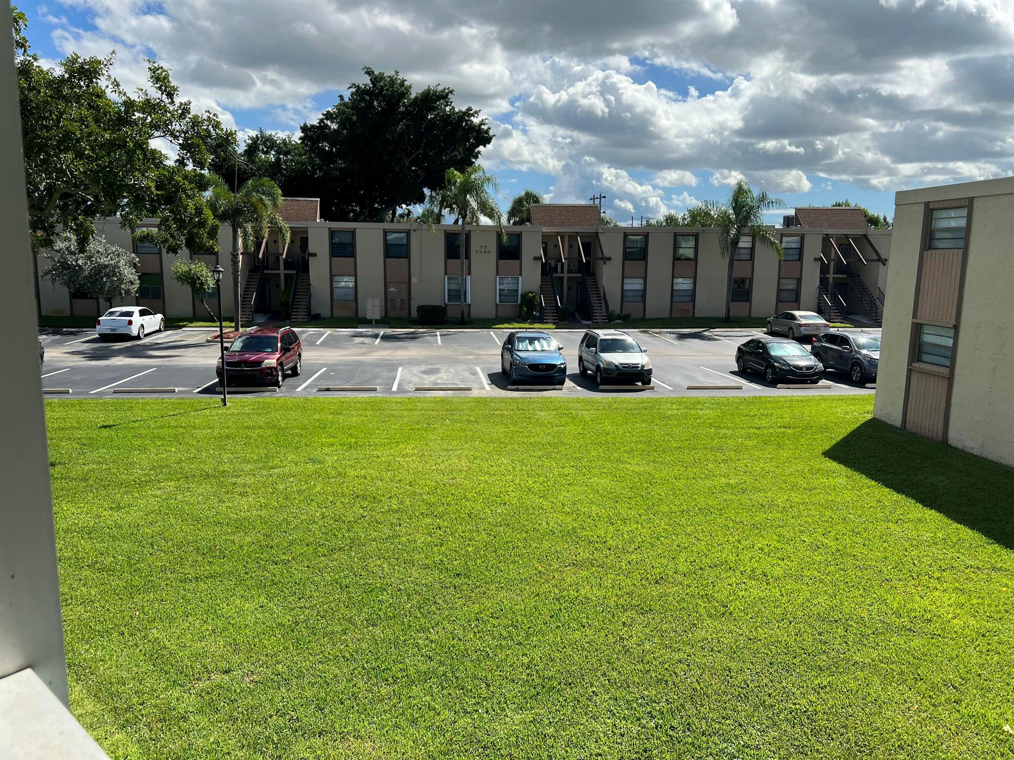 38 OF PALM SPRINGS 3 COND - Residential Lease
