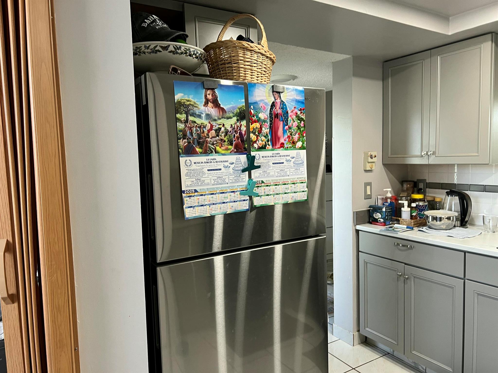 38 OF PALM SPRINGS 3 COND - Residential Lease