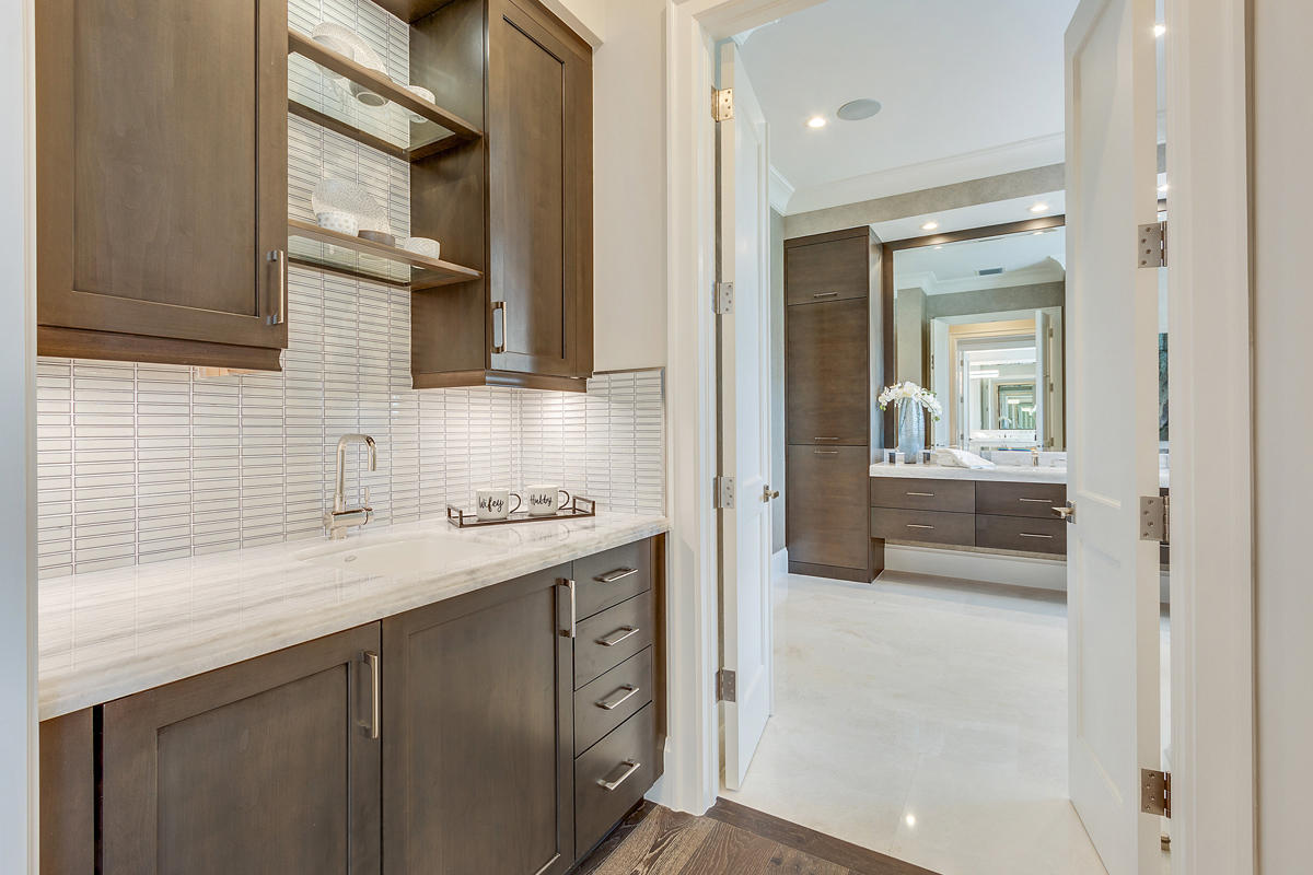 Royal Palm Yacht & Countr - Residential