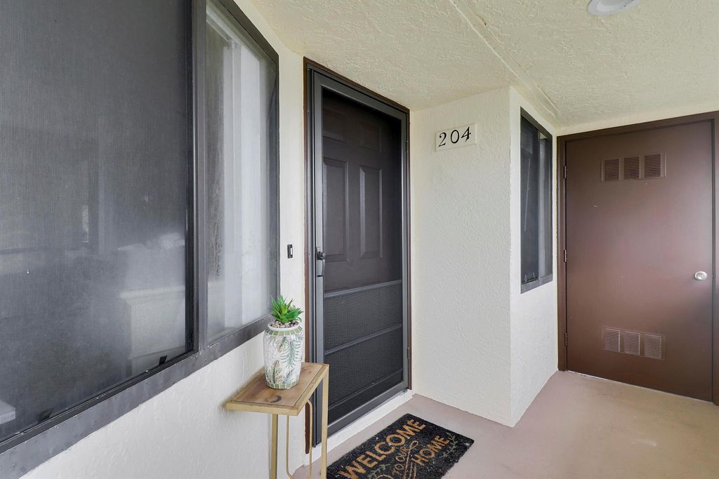 Photo of 6940 SE Constitution Boulevard SE #204, Hobe Sound, FL 33455 (MLS # R10950149)