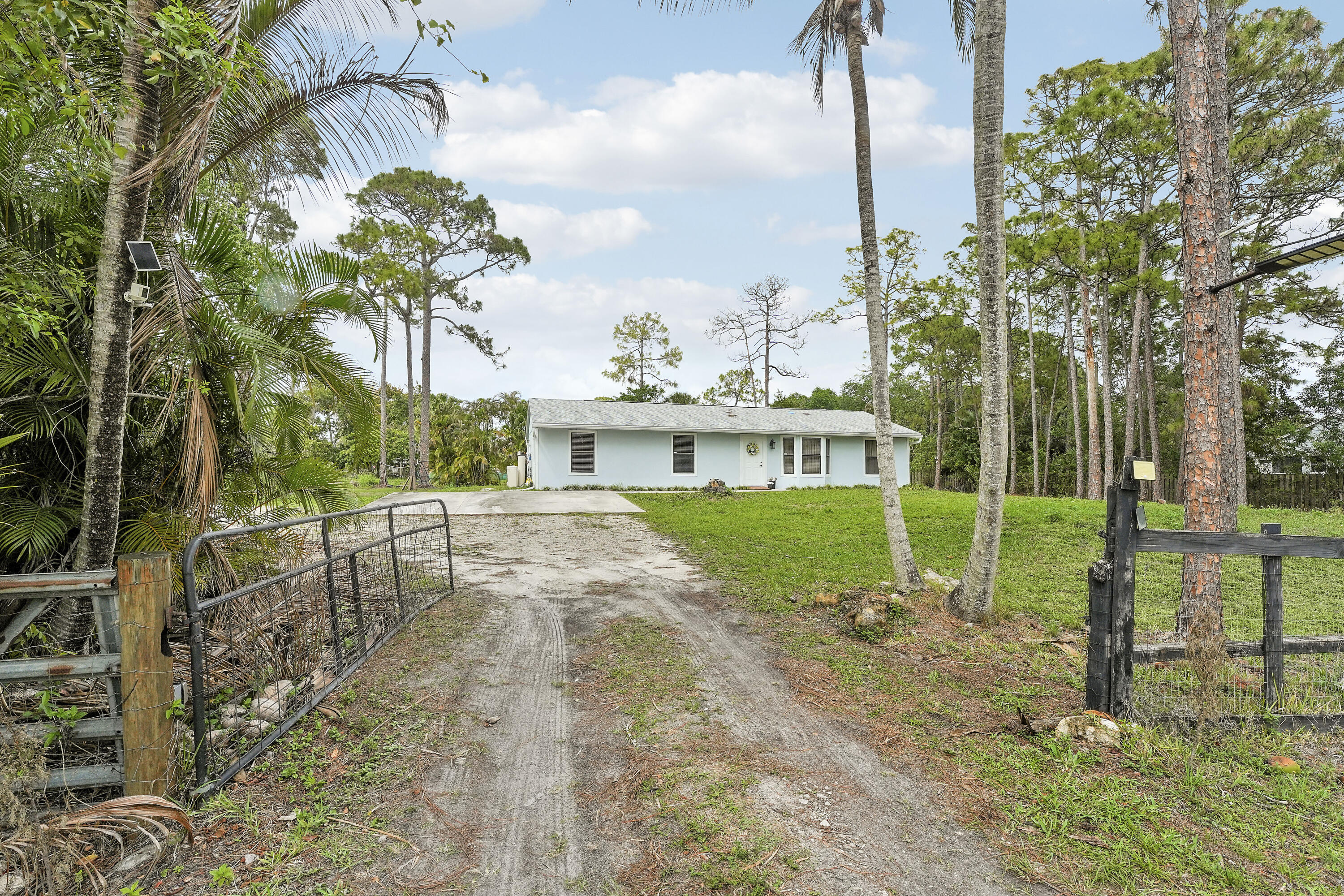 Loxahatchee - Residential