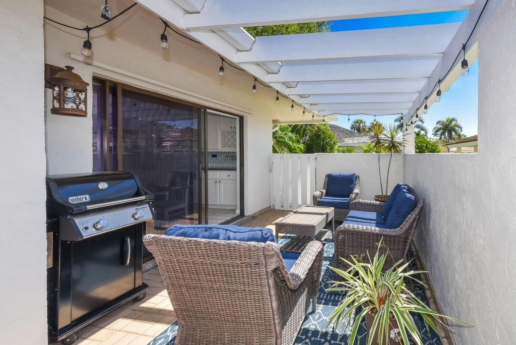 Photo of 3736 Freshwater Drive, Jupiter, FL 33477 (MLS # R11071522)