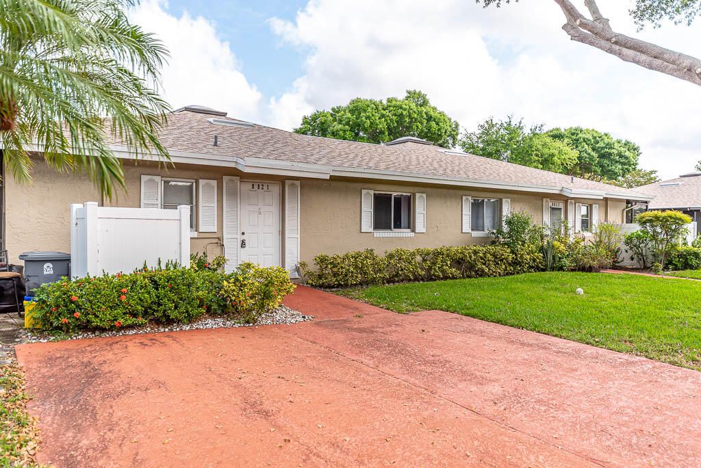 Photo of 8821 Echo Lane, Boca Raton, FL 33496 (MLS # R10974249)