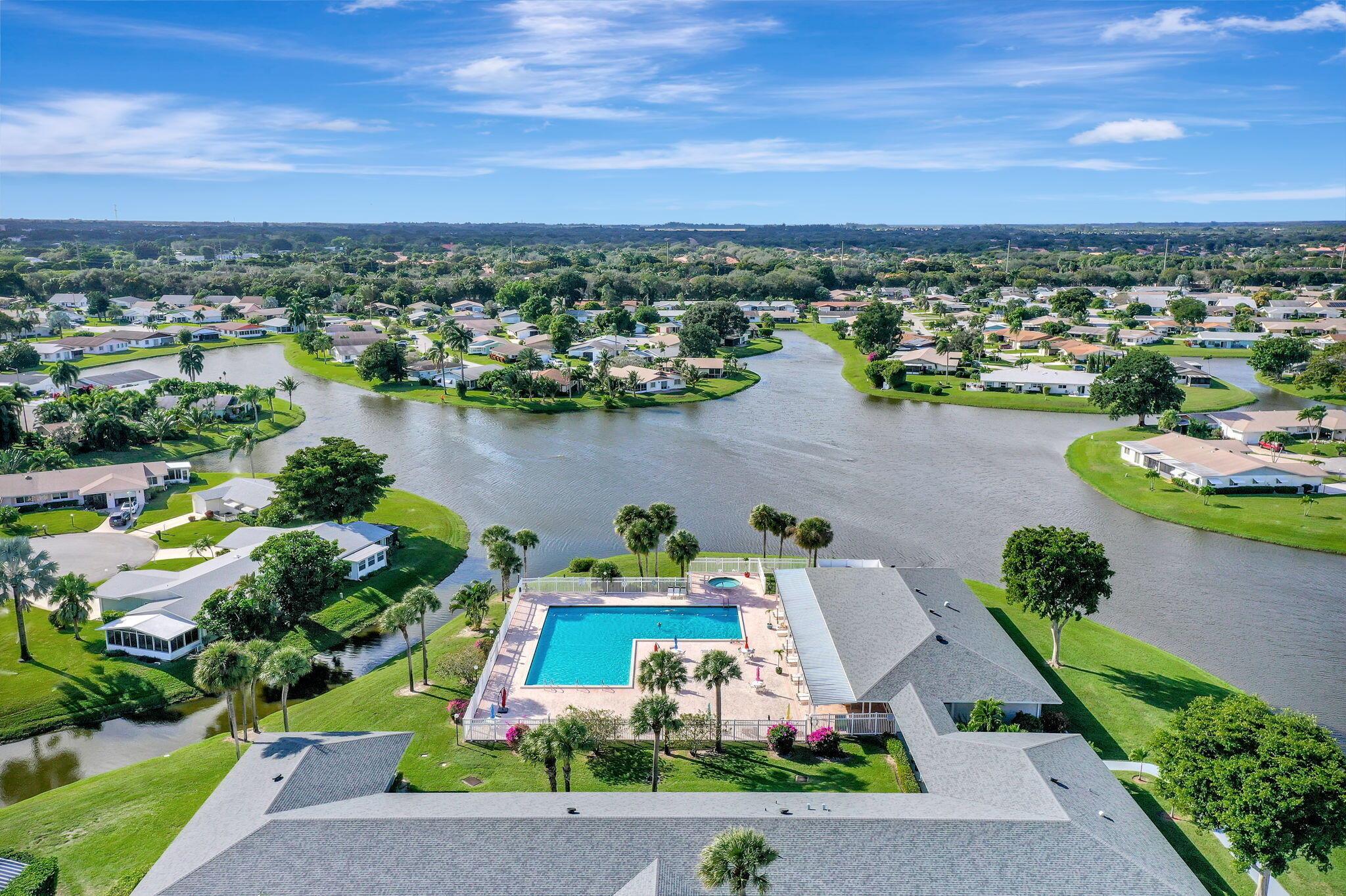 DELRAY VILLAS 3 - Residential