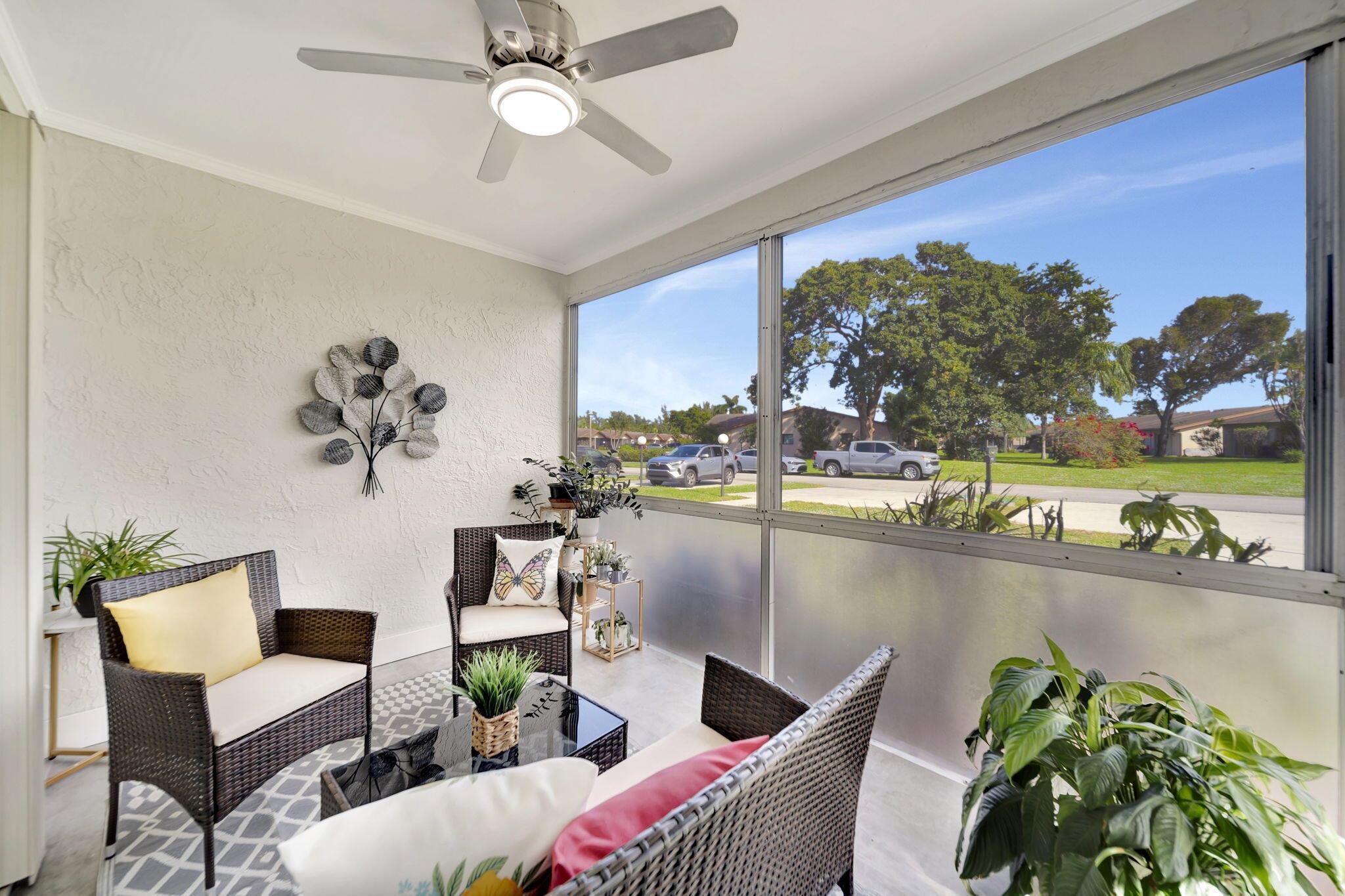 DELRAY VILLAS 3 - Residential