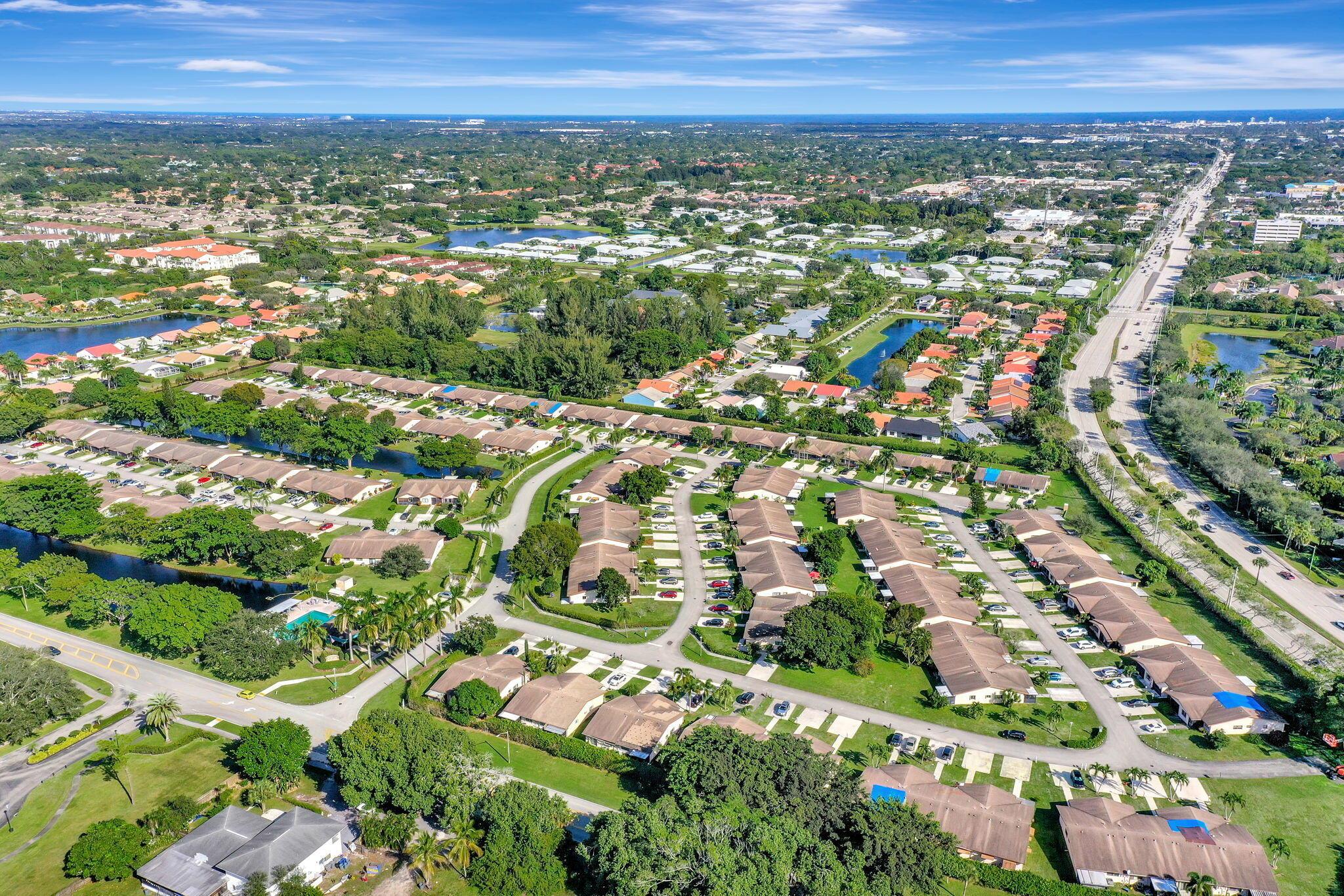 DELRAY VILLAS 3 - Residential