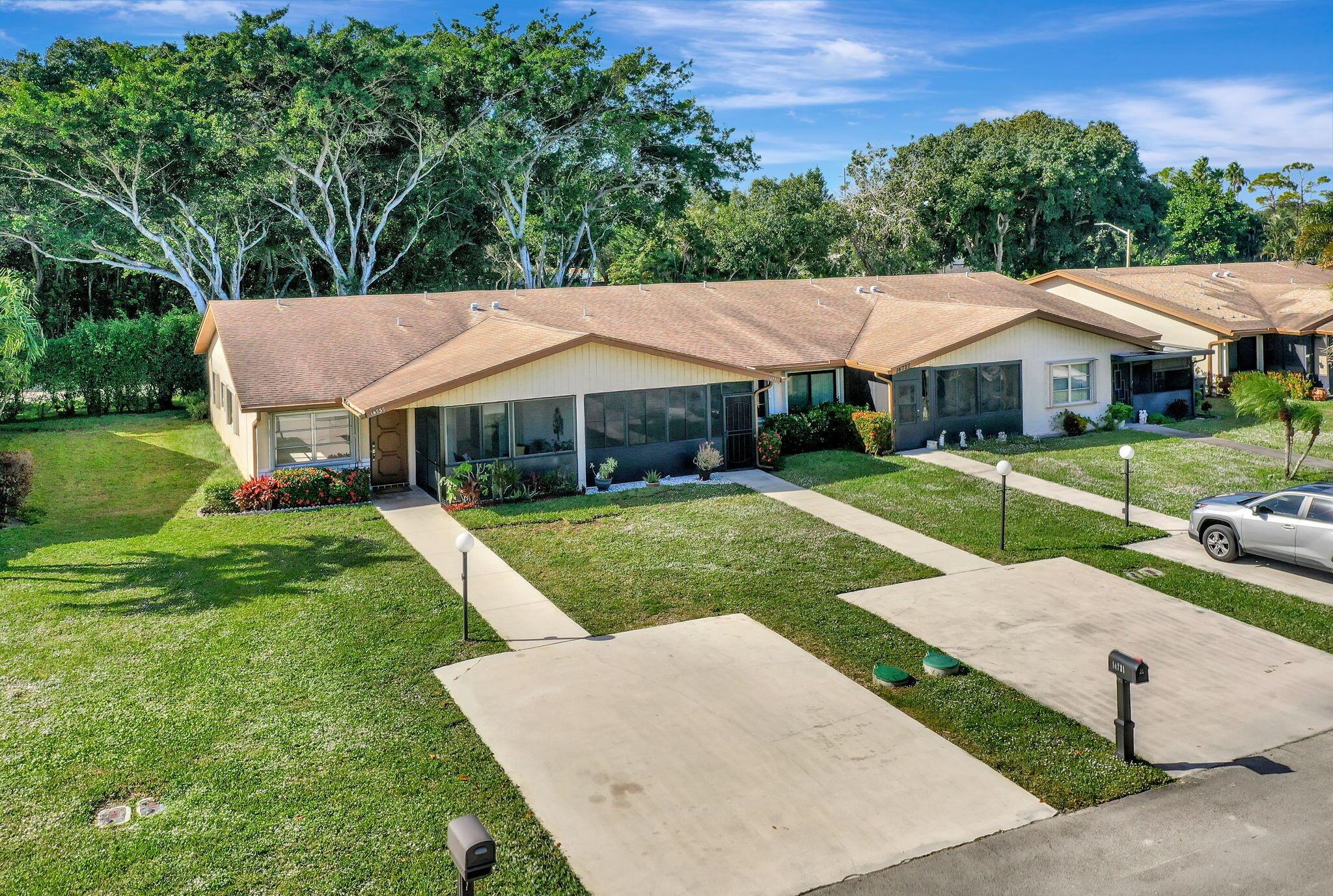 DELRAY VILLAS 3 - Residential