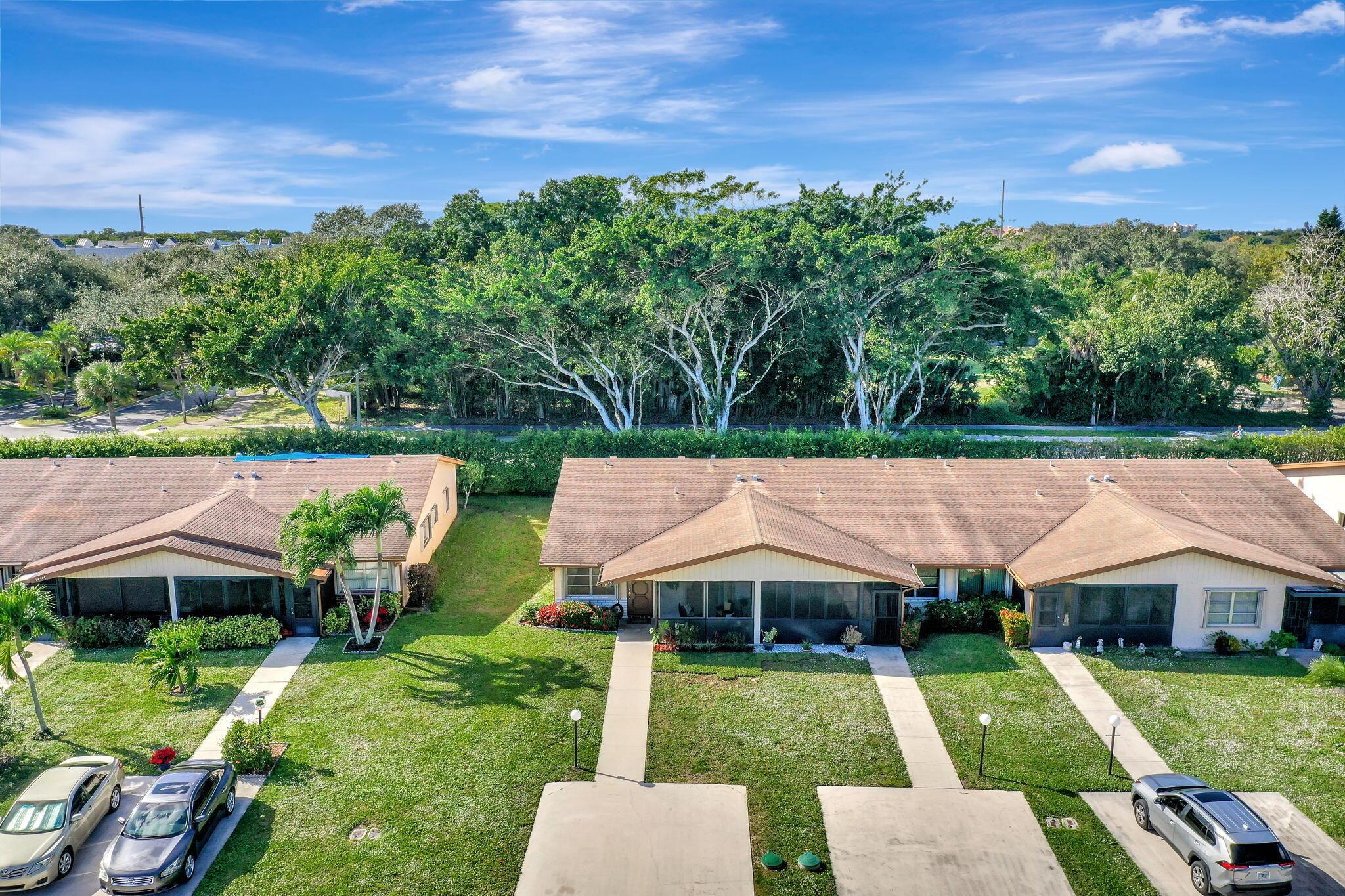 DELRAY VILLAS 3 - Residential