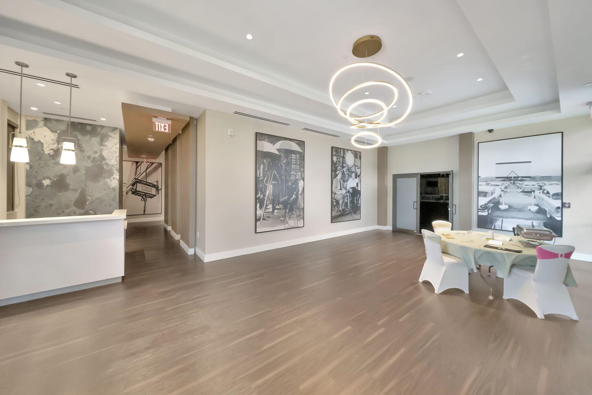 DELRAY VILLAS 3 - Residential