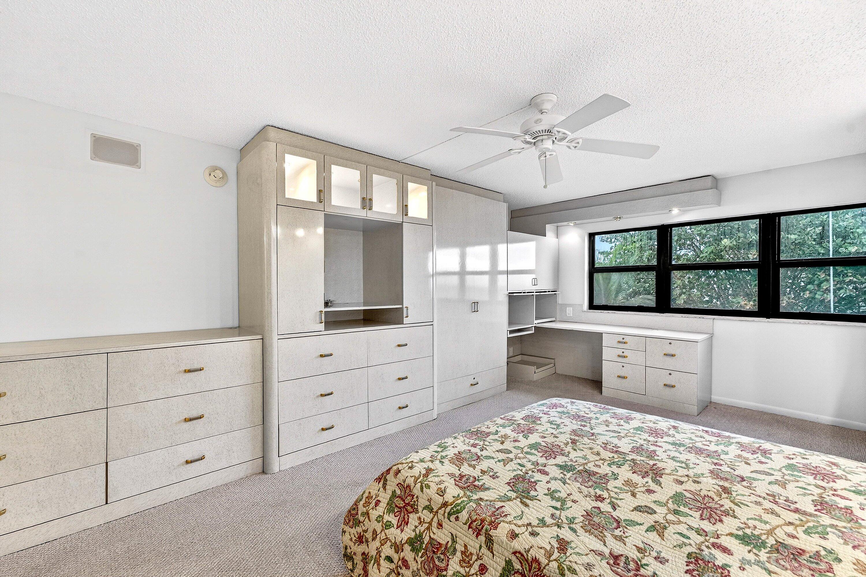 PARKER HIGHLAND CONDO - Residential