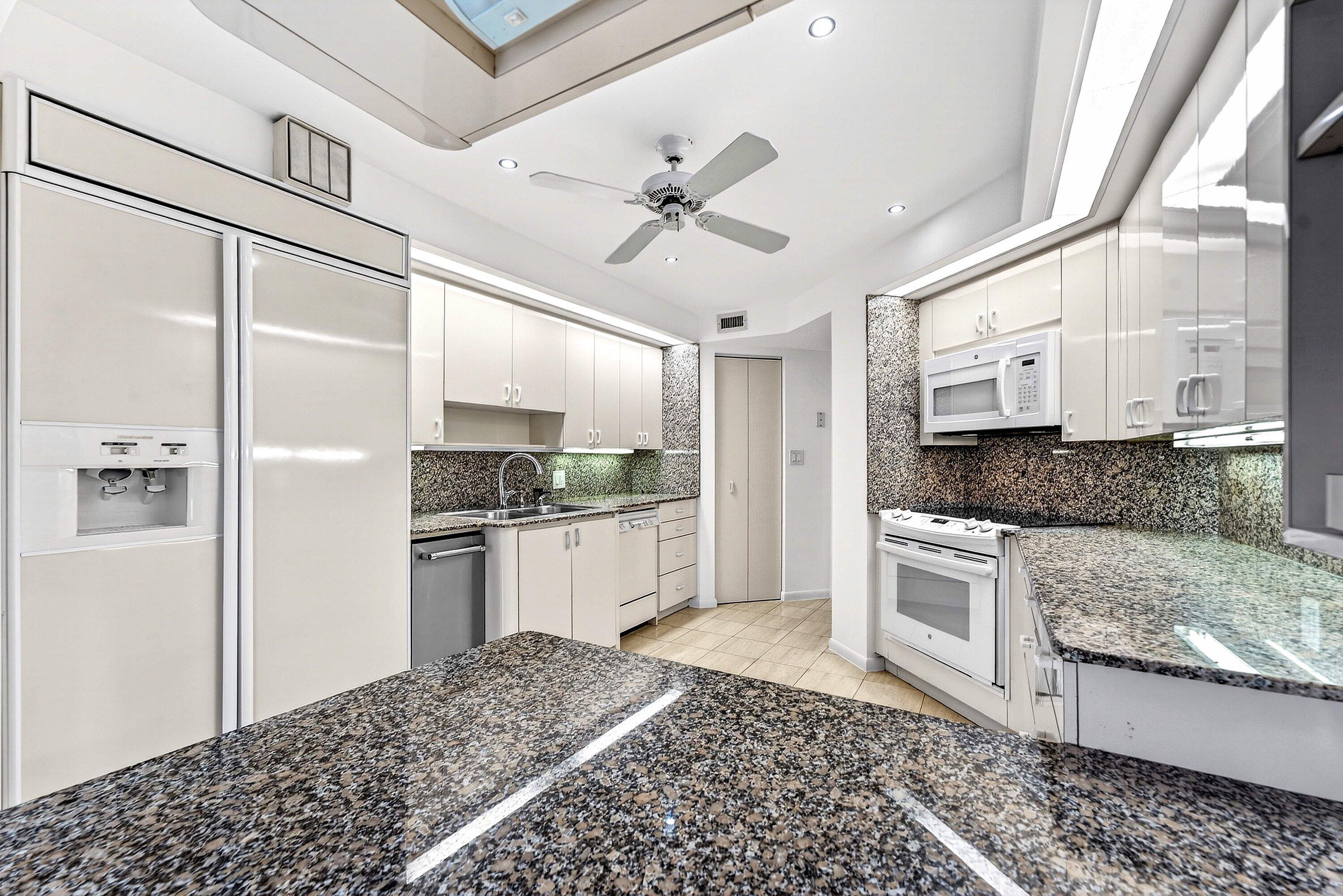 PARKER HIGHLAND CONDO - Residential