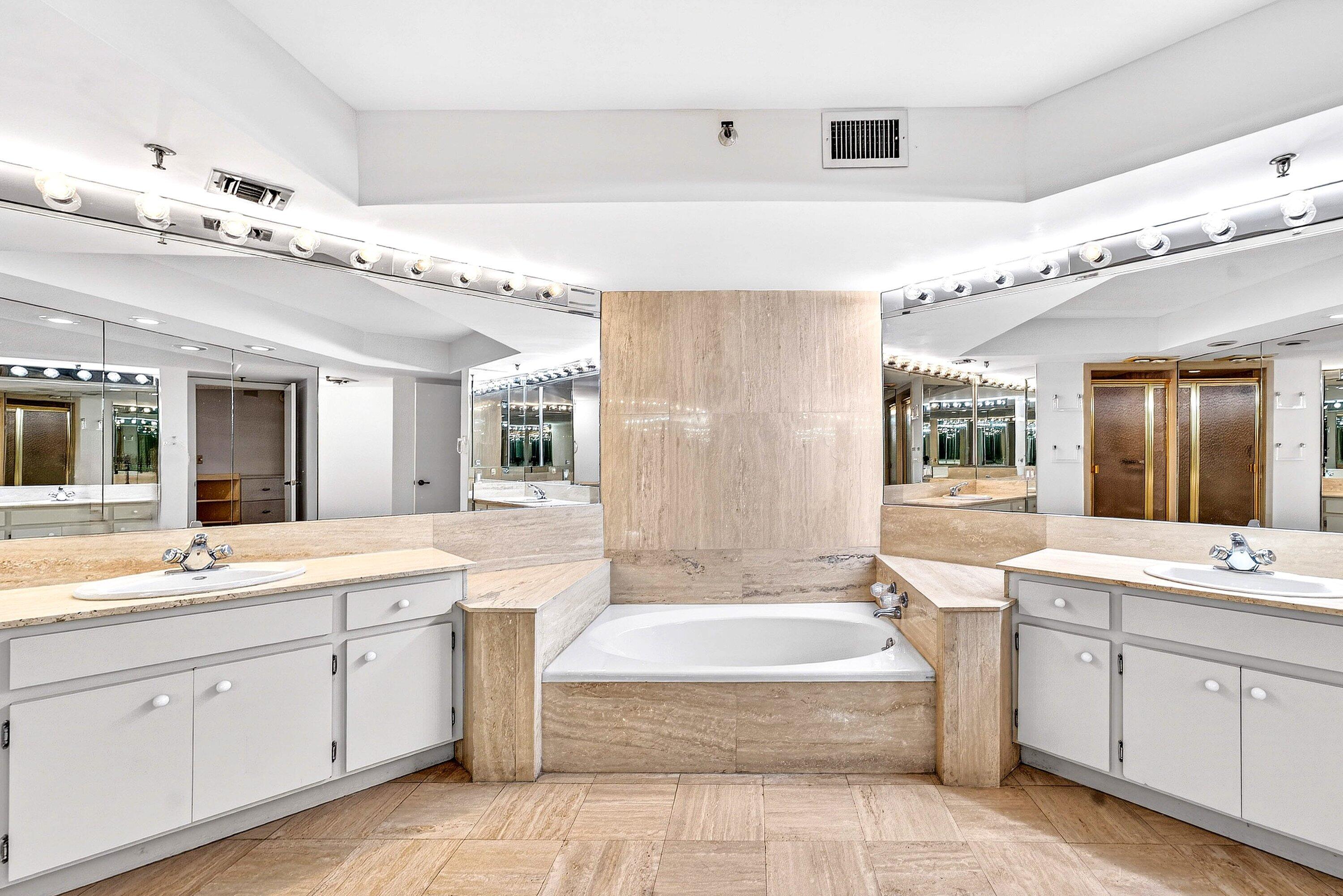 PARKER HIGHLAND CONDO - Residential