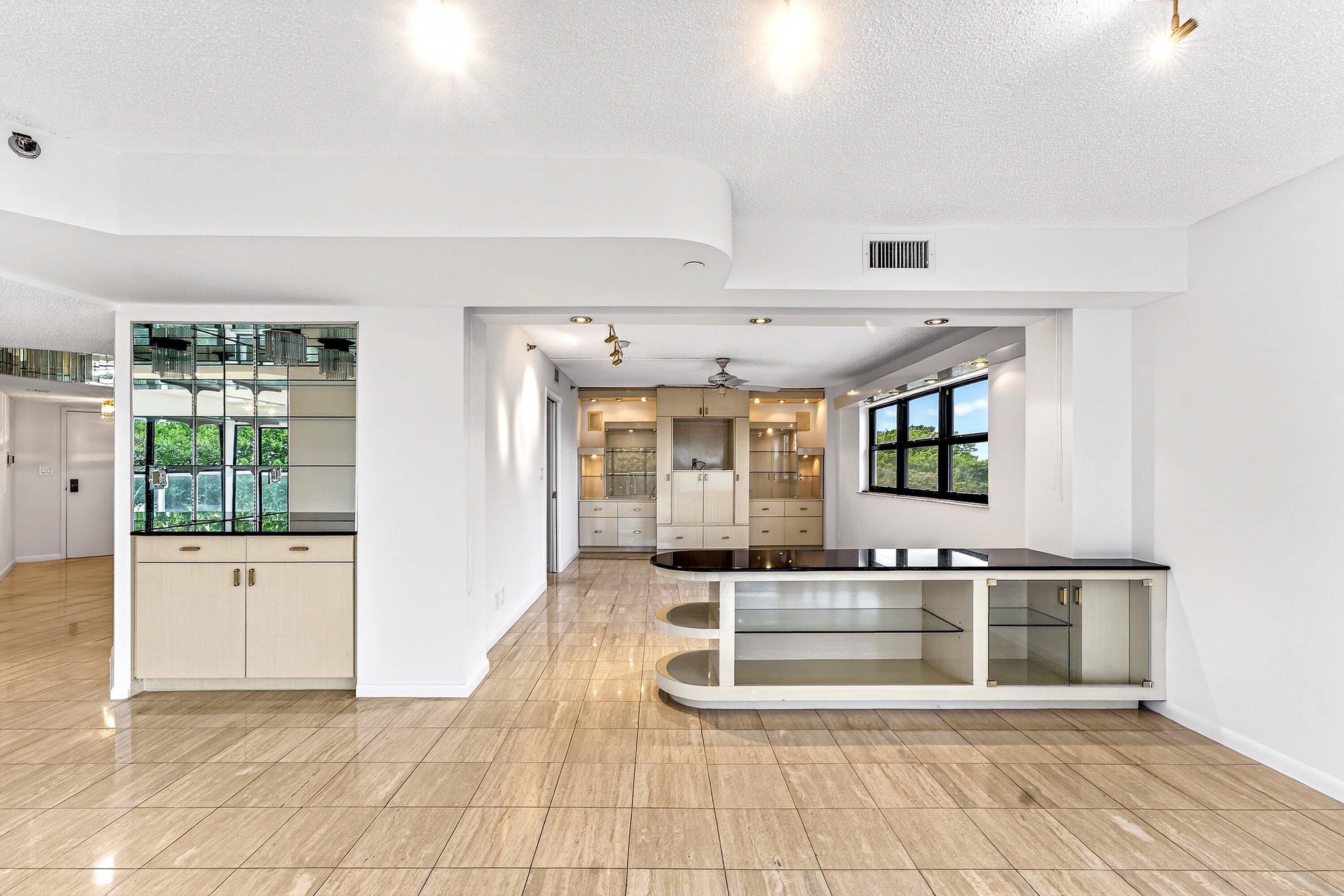 PARKER HIGHLAND CONDO - Residential