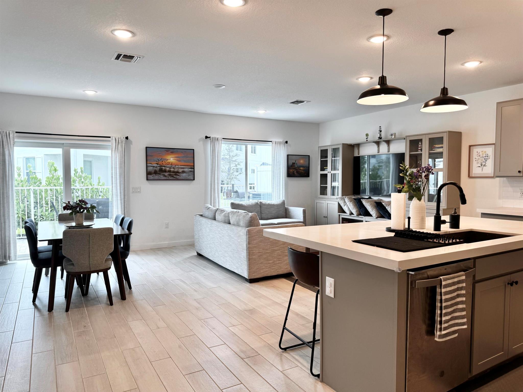 RIVER PLACE ON THE ST LUC - Residential Lease