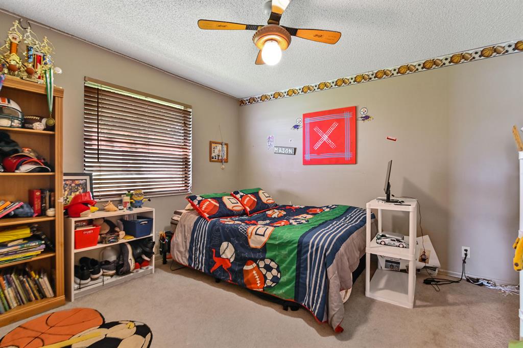 LAKES OF SHERBROOKE - Residential