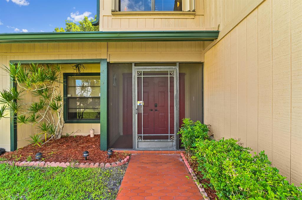 LAKES OF SHERBROOKE - Residential