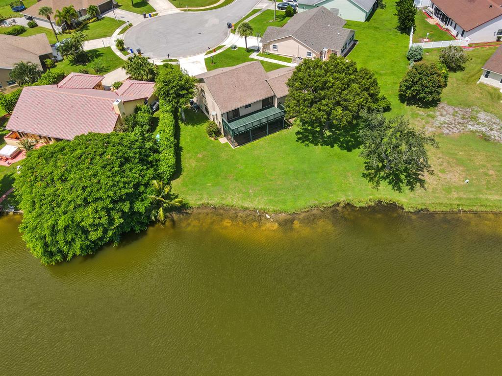 LAKES OF SHERBROOKE - Residential