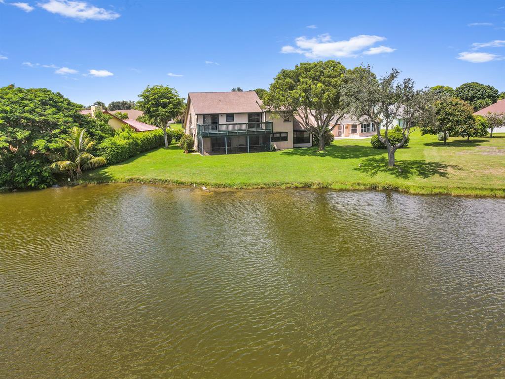 LAKES OF SHERBROOKE - Residential