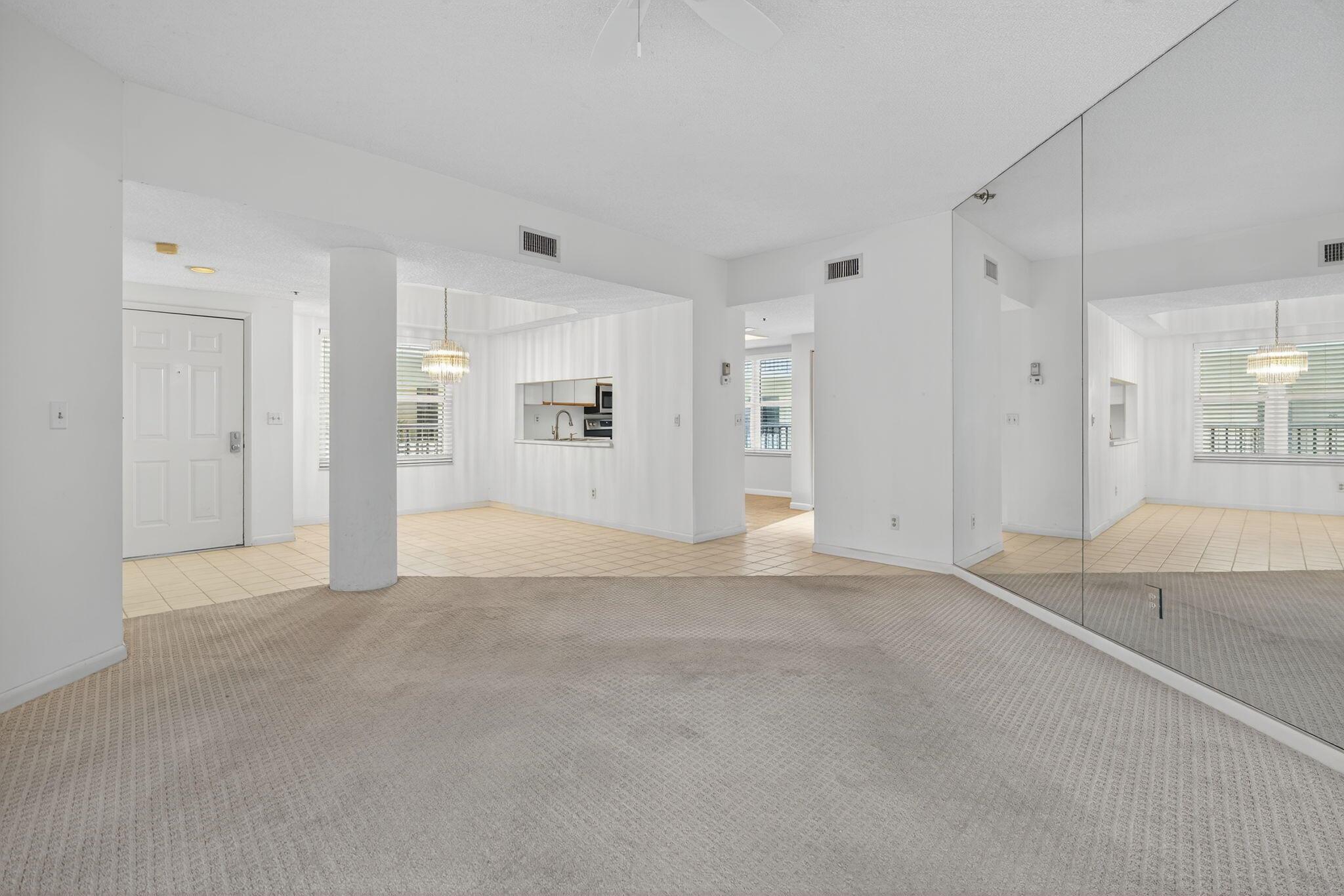 PLANTATION CLUB VILLAS CO - Residential