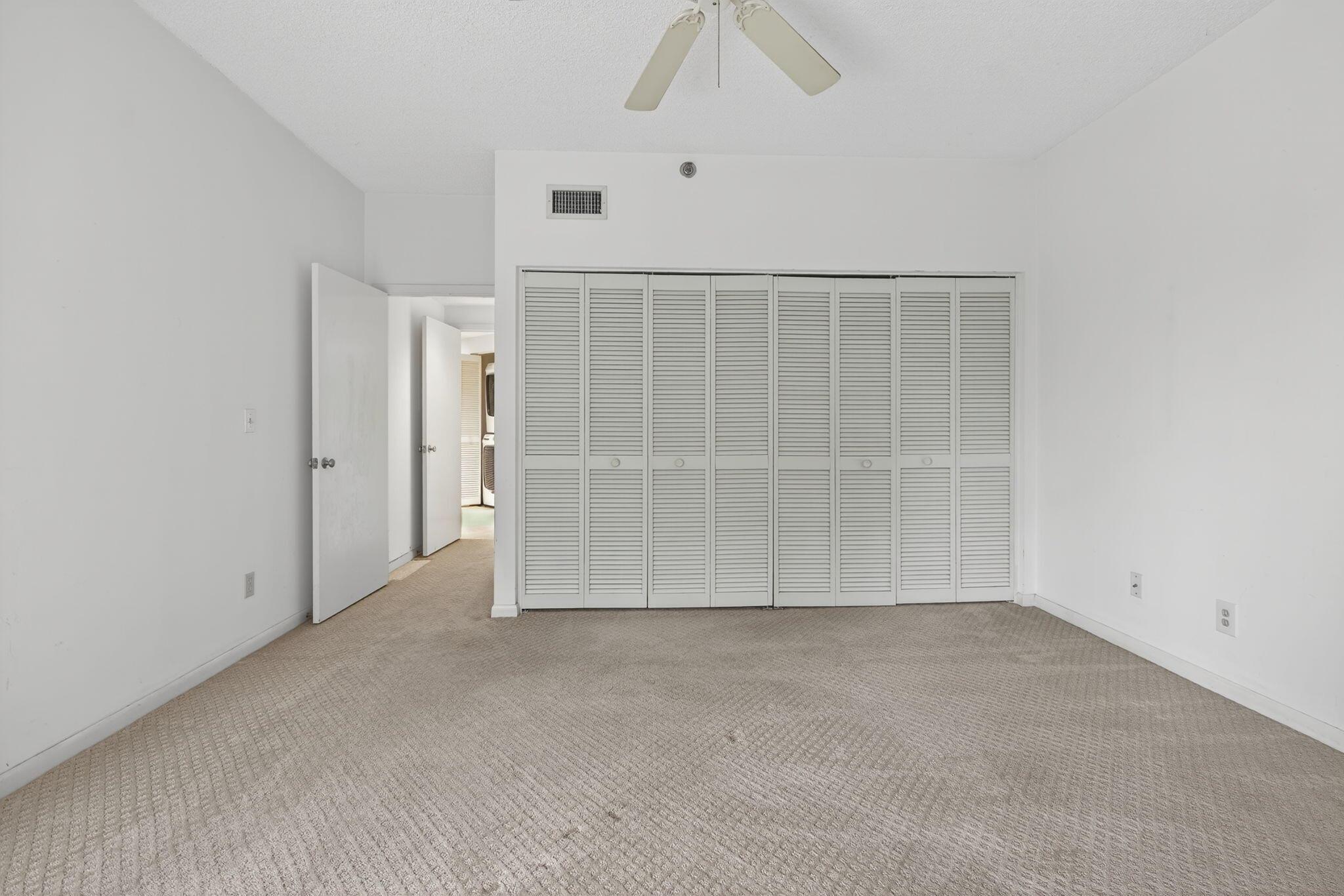 PLANTATION CLUB VILLAS CO - Residential