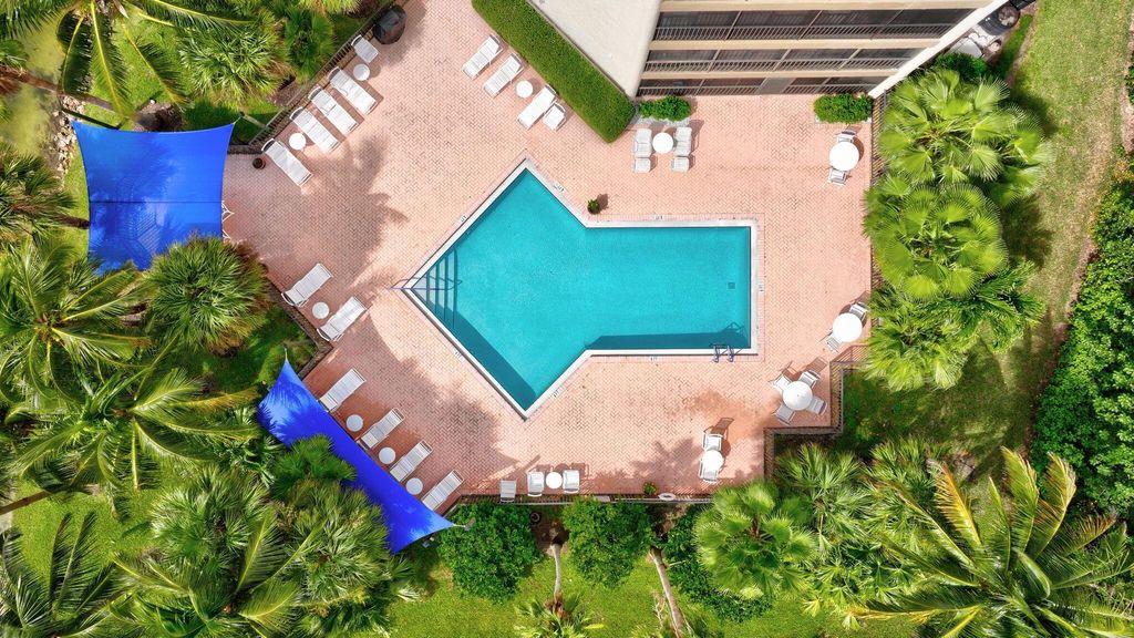 Photo of 221 NE Plantation Road #213, Stuart, FL 34996 (MLS # R11131611)